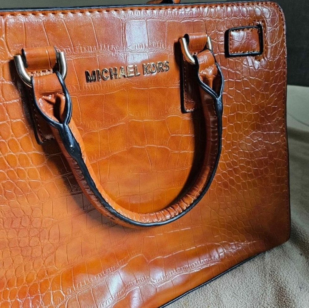 Michael Kors Leather Bag
